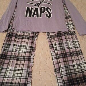 Just Be Women's M lavender pajamas
